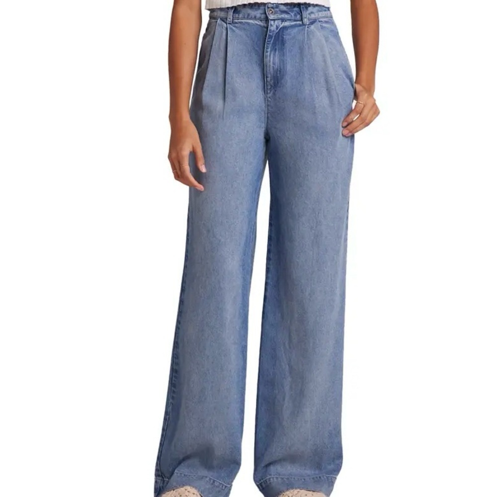 Bella Dahl Greta Pleat Front Lyocell Wide Leg Pants - Light Wash, Size 27